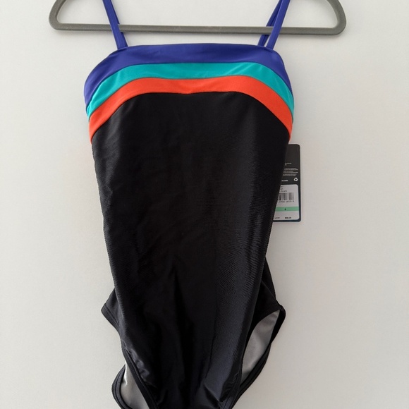Speedo One-Piece Swimsuit – Black with Colorblock Trim – Size 8 - Picture 3 of 8